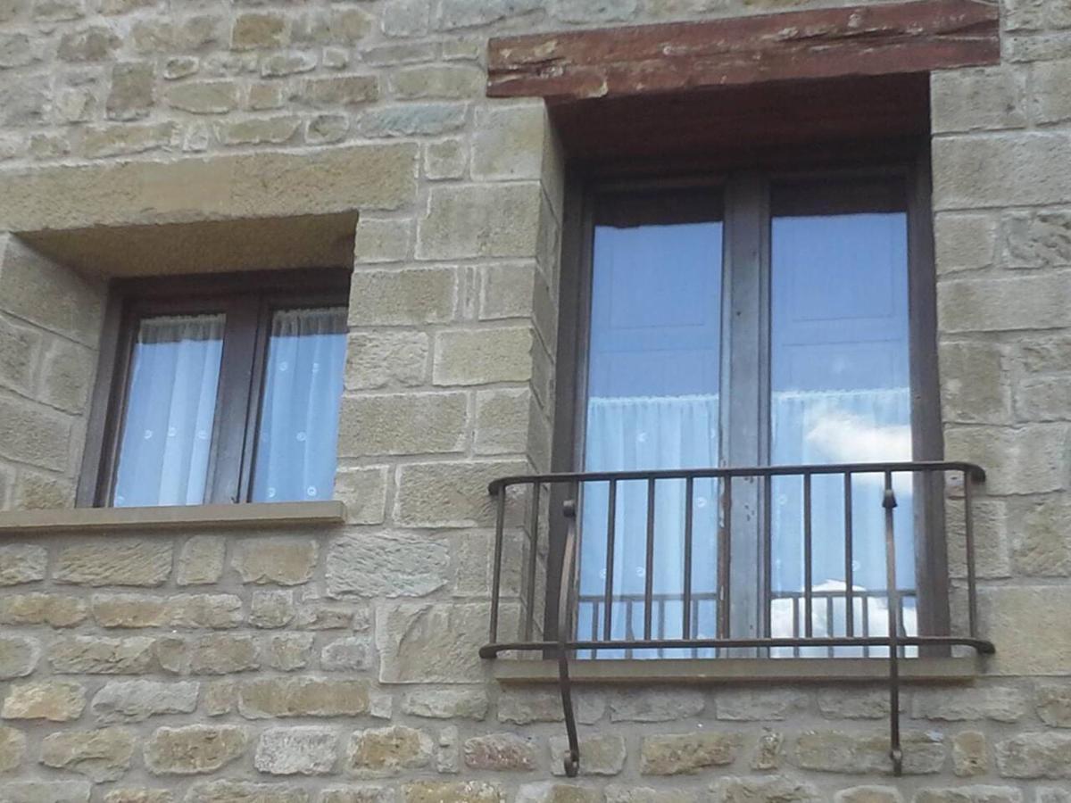 Apartamento Fontellas-Ayerbe Fontellas  Bagian luar foto